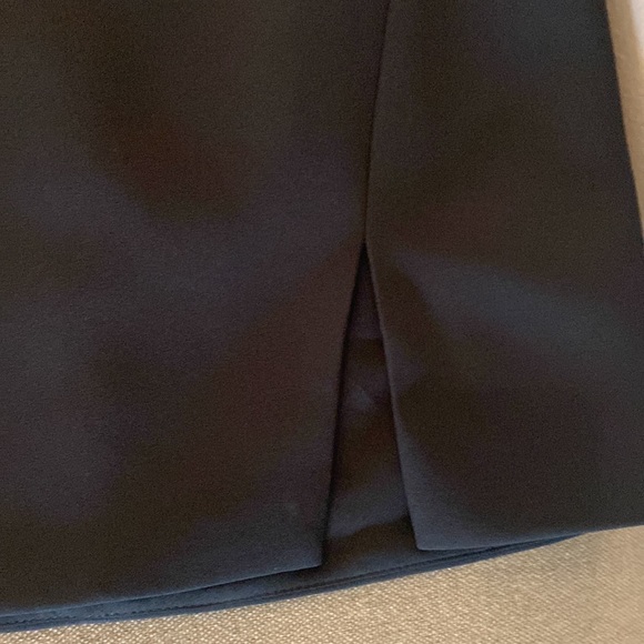 Sleek and Sophisticated: BCBG Max Azria Black Dress (Size 10) - Picture 4 of 5
